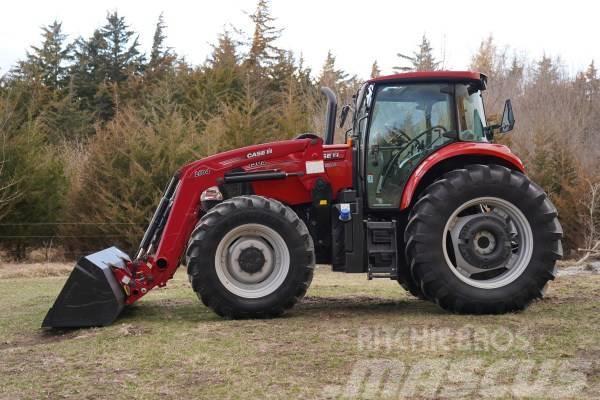 Case 2022 Case IH Farmall 130A Kompaktní traktory