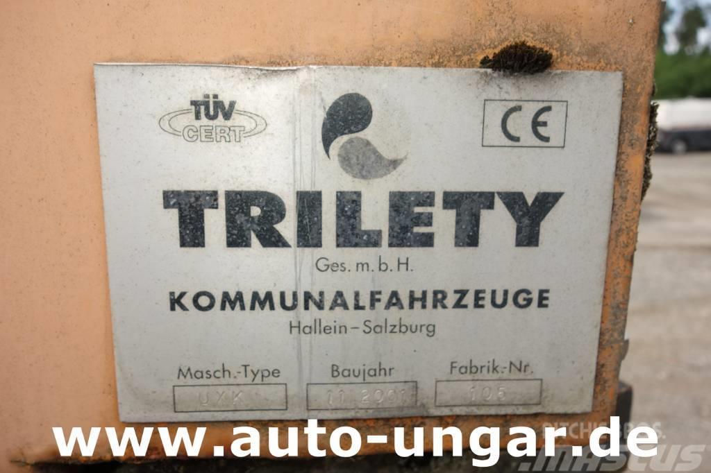 Multicar Trilety Kehraufbau für Multicar Bj. 2001 Kehraufsa Zametací stroje