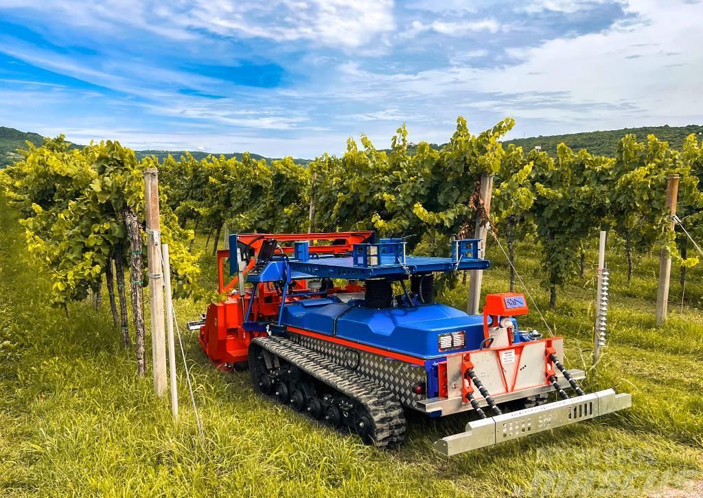  Slopehelper Robotic Farmning Attachements Další příslušenství k traktorům
