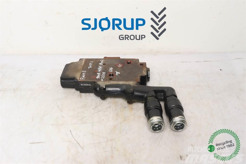 Steyr 4130 Profi Remote control valve Hydraulika