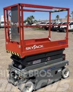 SkyJack SJ3219 Nůžková zvedací plošina