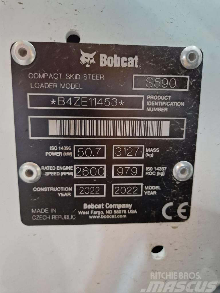 Bobcat S 590 Smykem řízené nakladače
