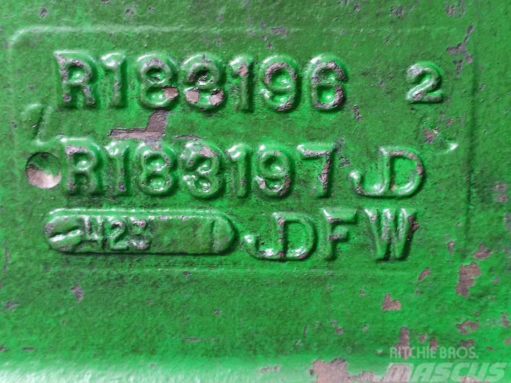 John Deere Differential R182122 JOHN DEERE 7820 Převodovka