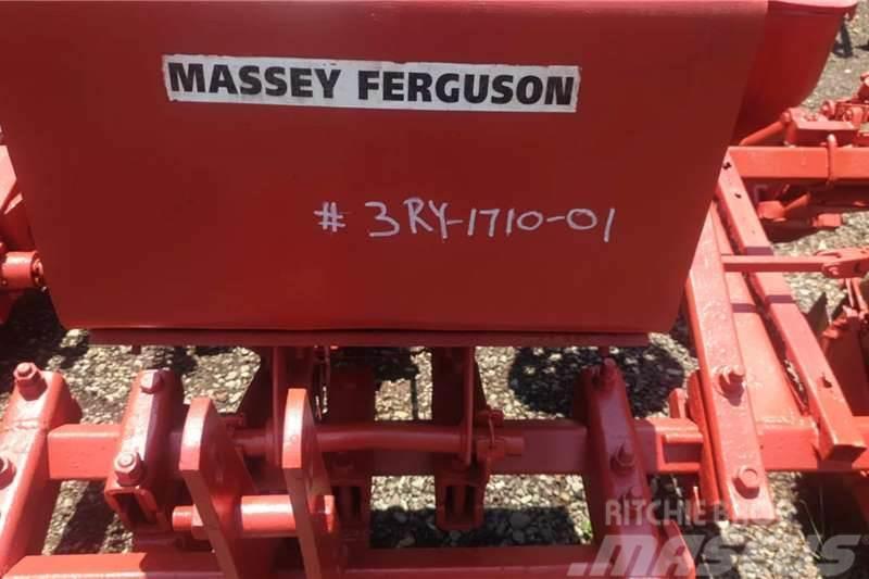 Massey Ferguson 3 Row Planter Další