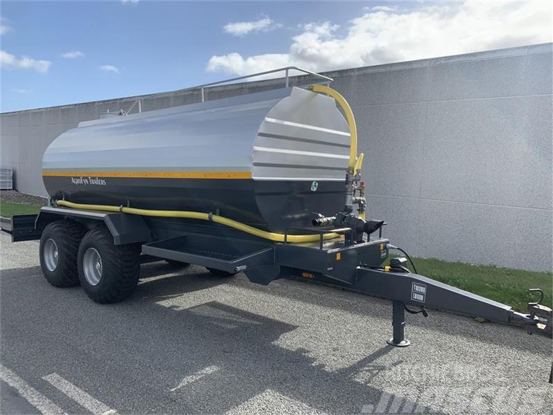 Agrofyn 8000 liter vandvogn Zavlažovací systémy