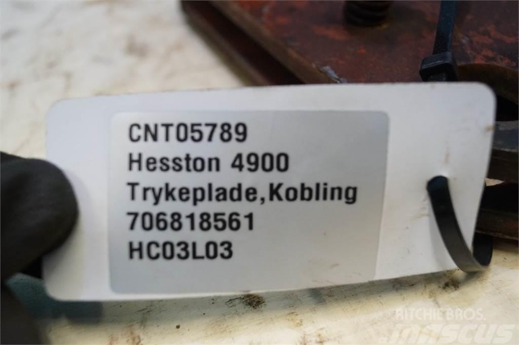 Hesston 4900 Stroje na sklizeň pícnin-příslušenství