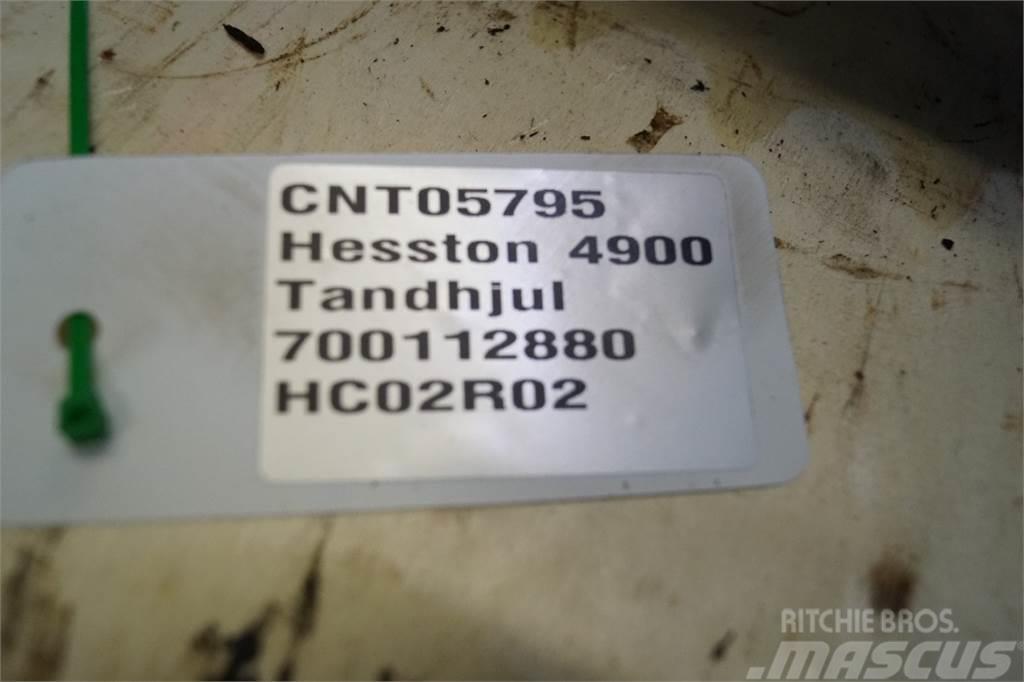 Hesston 4900 Stroje na sklizeň pícnin-příslušenství