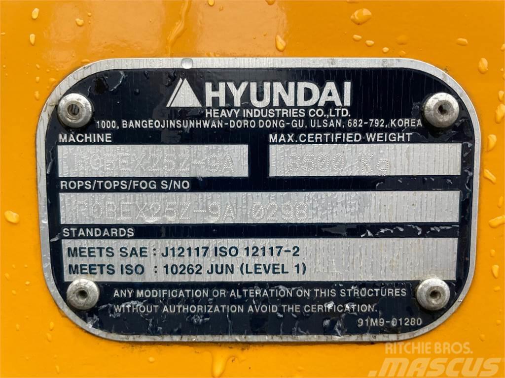 Hyundai 25z-9ak - 2.700 kg. minigraver / 350 Timer / Står  Mini rýpadla < 7t