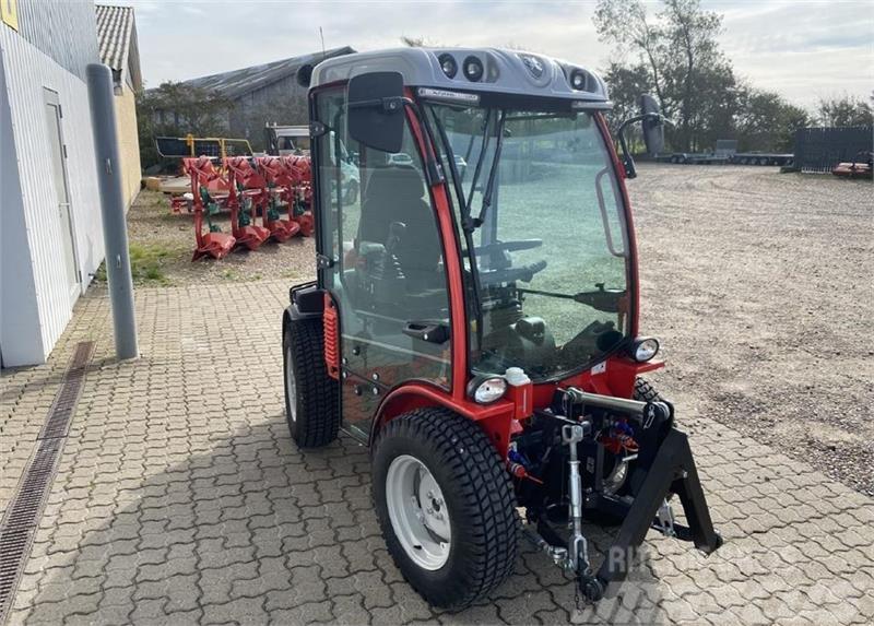 Antonio Carraro SP 4800 HST Kompaktní traktory