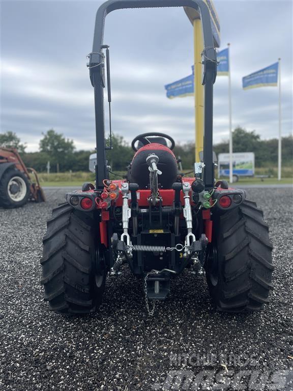 Antonio Carraro TTR 3800 HST Kompaktní traktory