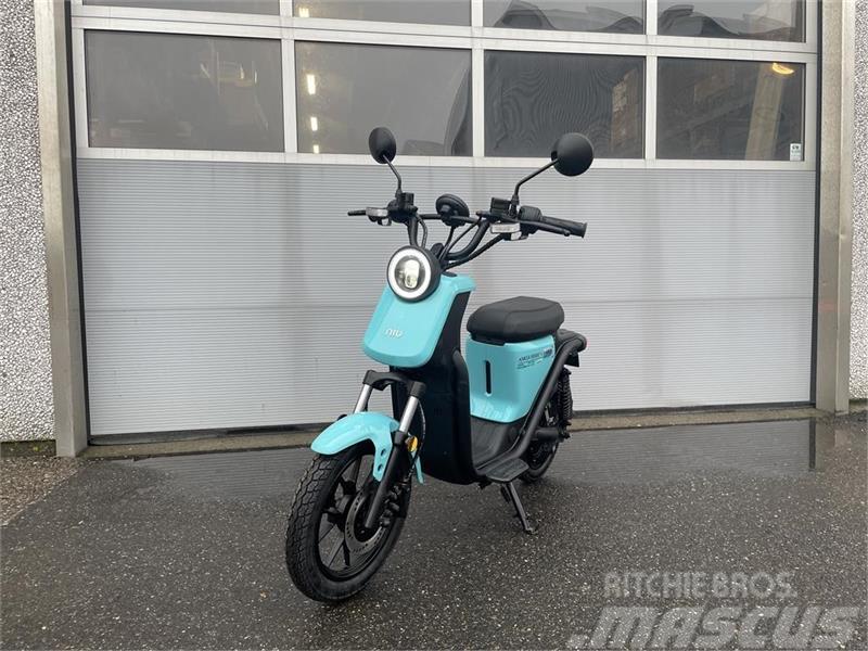  Niu  Uqi Sport 30 km/t el scooter fabriksny Osobní vozy