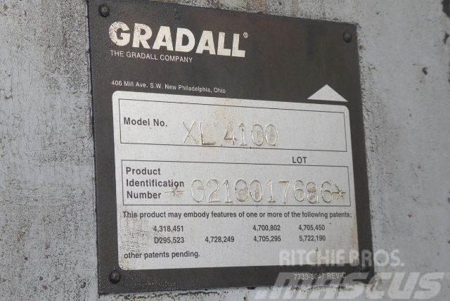 Gradall XL4100 II Pásová rýpadla
