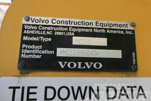 Volvo MC110 Smykem řízené nakladače