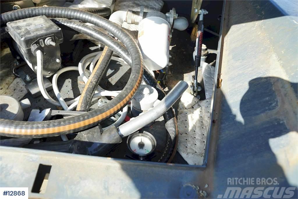 Hitachi ZX85 US-6 w/ 3 buckets, rotor tilt, diesel tank, c Pásová rýpadla