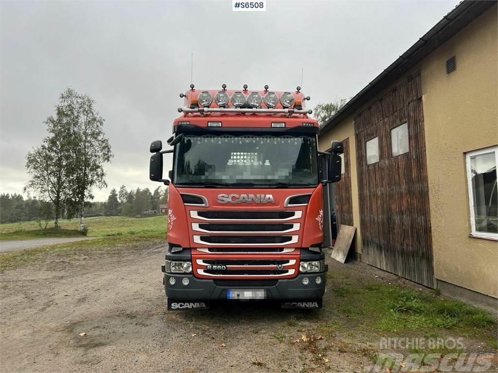 Scania R560 Timber Truck with trailer and crane Vozy na přepravu kmenů