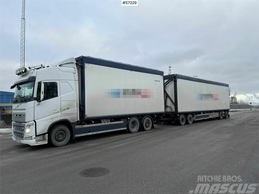 Volvo FH 6x2 wood chip truck with trailer Skříňová nástavba