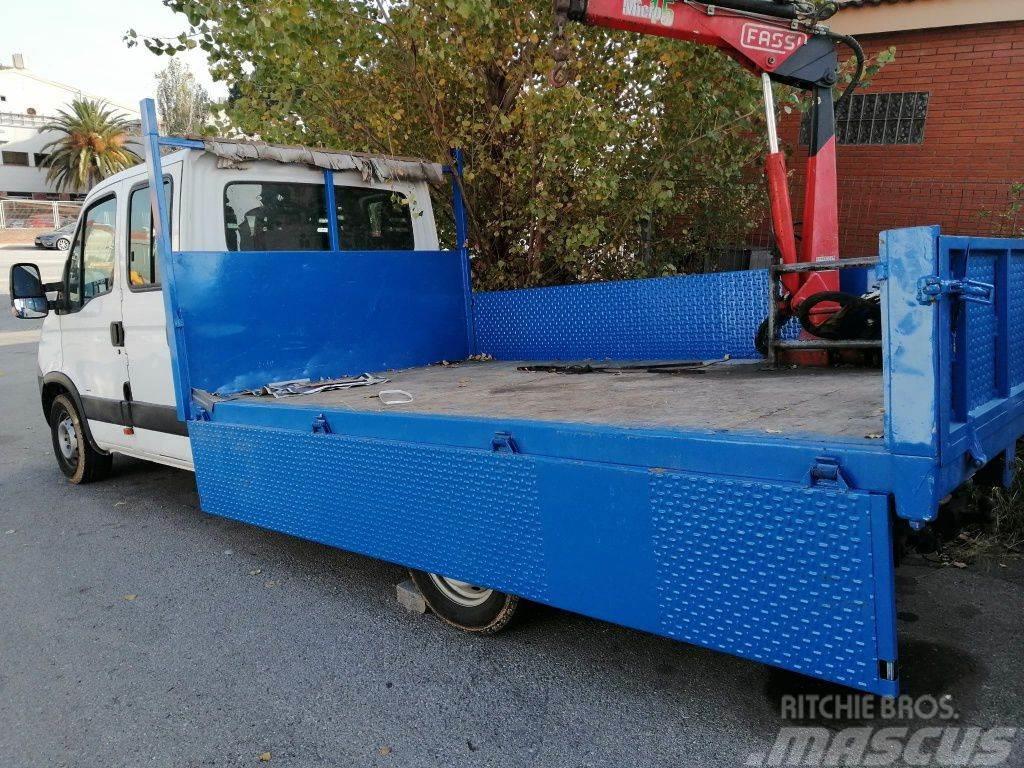 Camion Iveco Daily Doble Cabina con Pluma Další