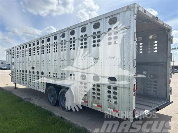 Wilson 32 STOCK Přívěsy pro přepravu zvířat