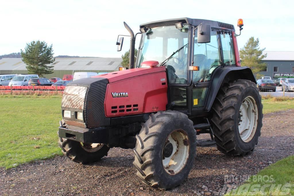 Valtra 6300 Tractor Lesní traktory