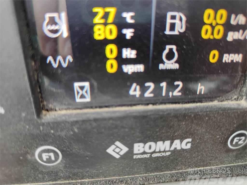 Bomag BW177 D-5 Půdní kompaktory