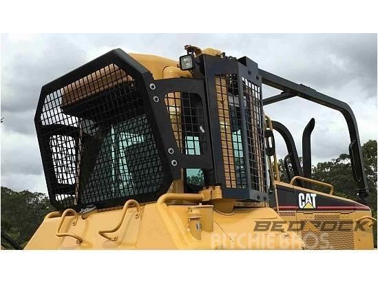 Bedrock Screens and Sweeps for CAT D5N Další příslušenství k traktorům