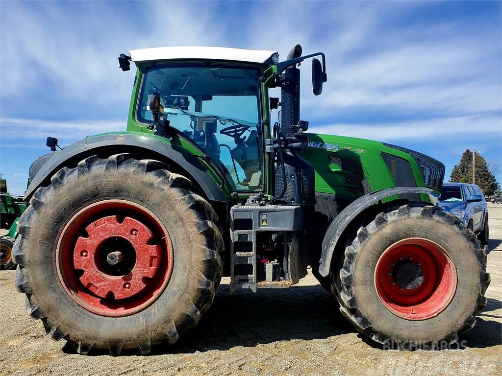 Fendt 824 Vario Traktory