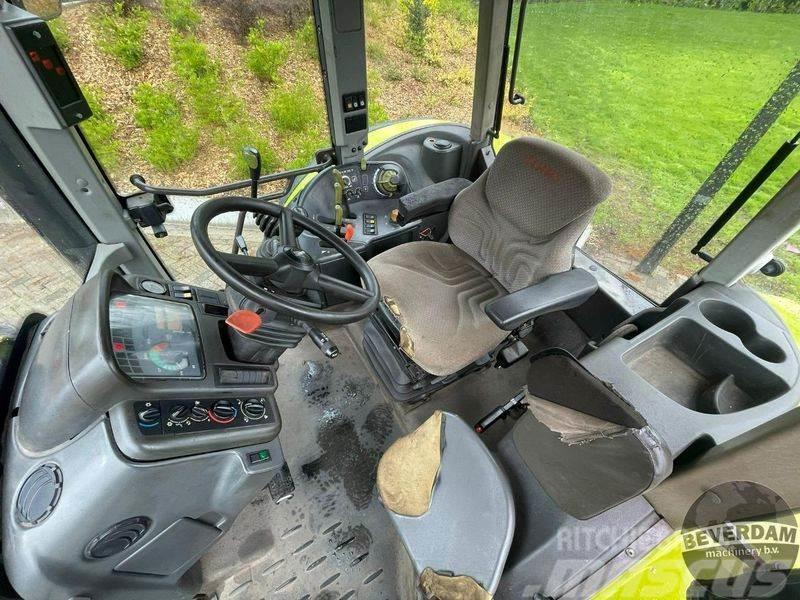 CLAAS 836 RZ Traktory