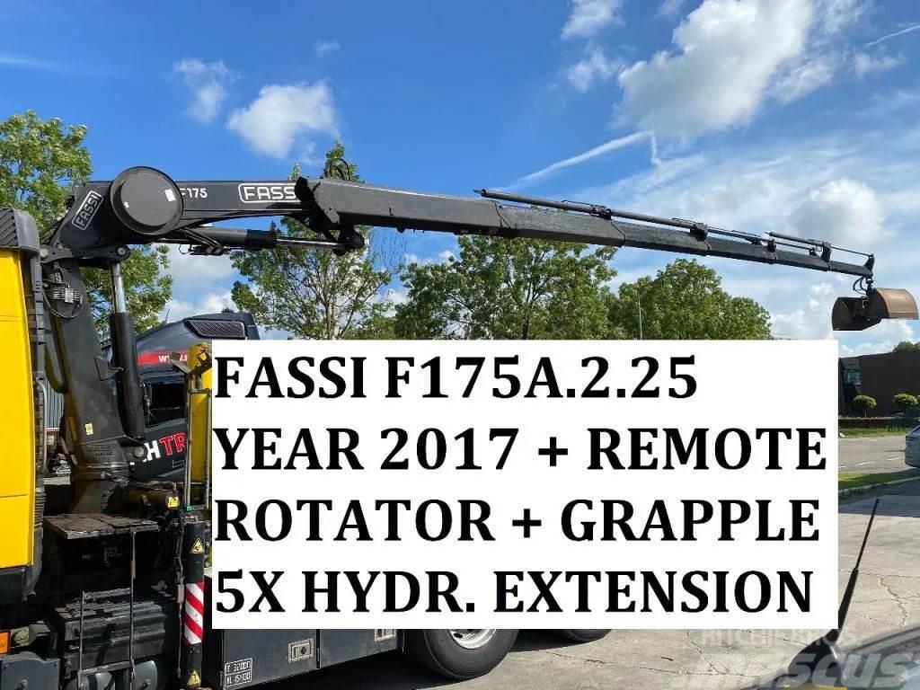 Fassi F175A.2.25 + REMOTE + ROTATOR + GRAPPLE F175A.2.25 Nakládací jeřáby