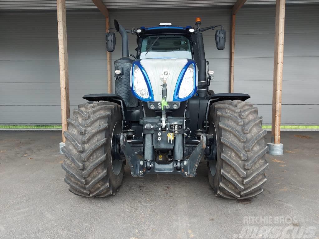 New Holland T 8.435 Traktory