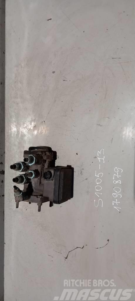 Scania R440 EBS valve 1790879 Převodovky