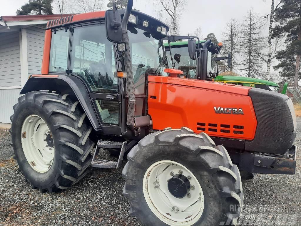 Valtra 6550 Traktory