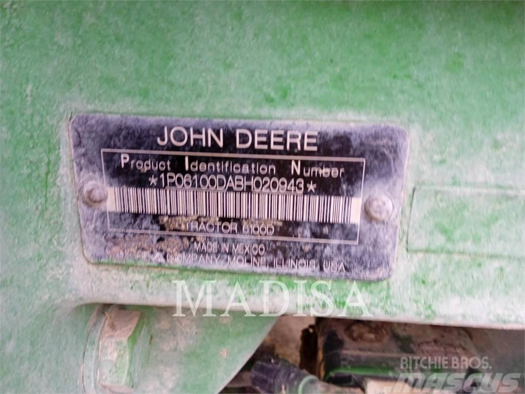 John Deere 6110D Traktory