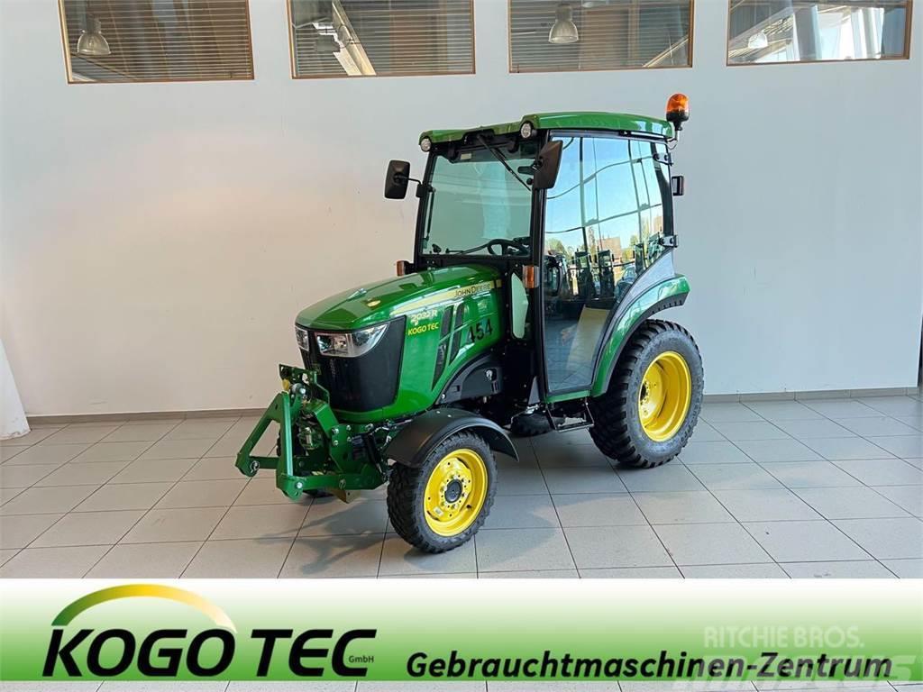 John Deere 2032R Kompaktní traktory
