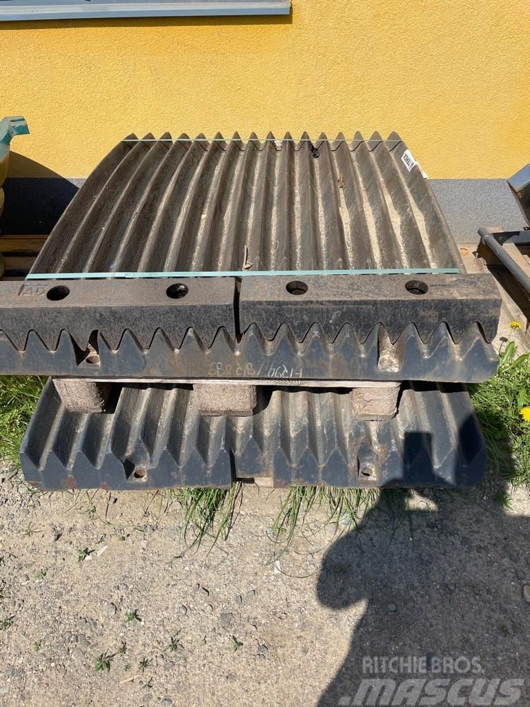 Pegson 1165 crusher jaw plate set(or Finlay J1170) Drtiče