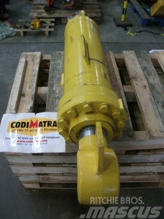 Komatsu WA500 Hydraulika