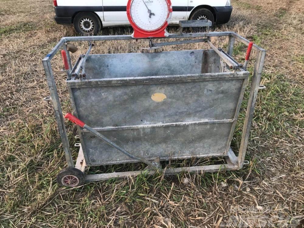  Calf weighing crush Další stroje a zařízení pro chov zemědělských zvířat