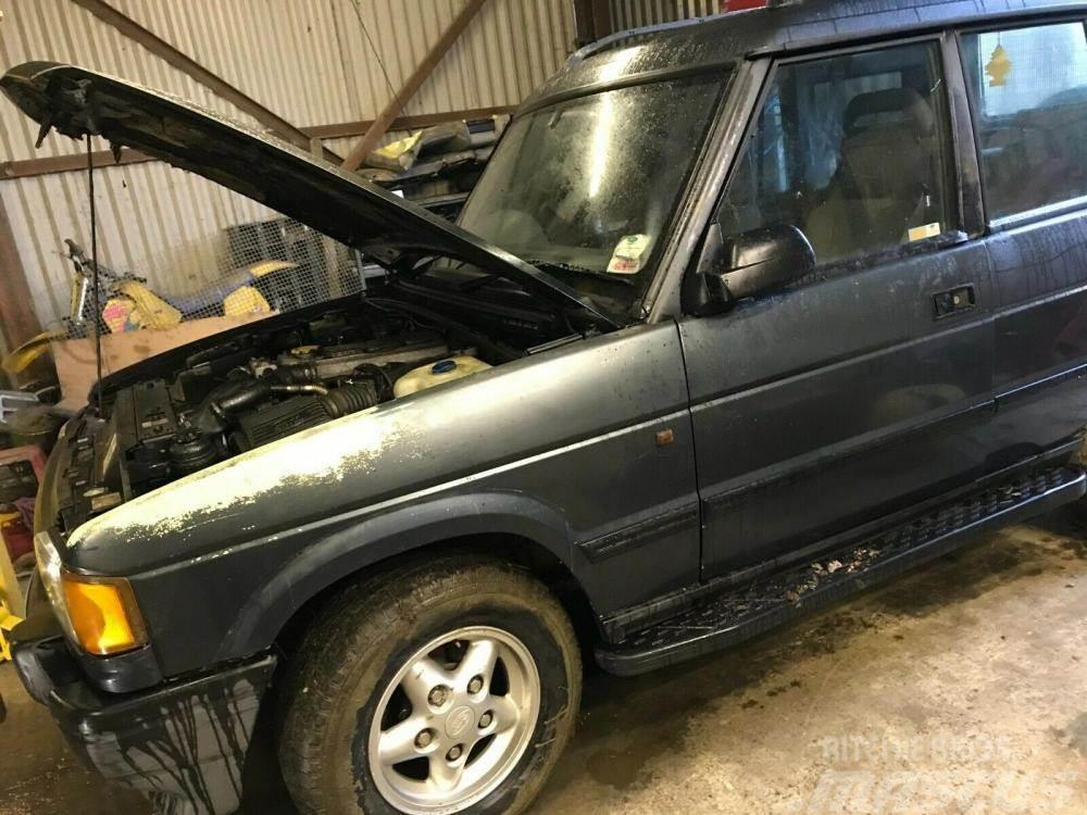 Land Rover Discovery 300 TDi n s front wing £50 Ostatní