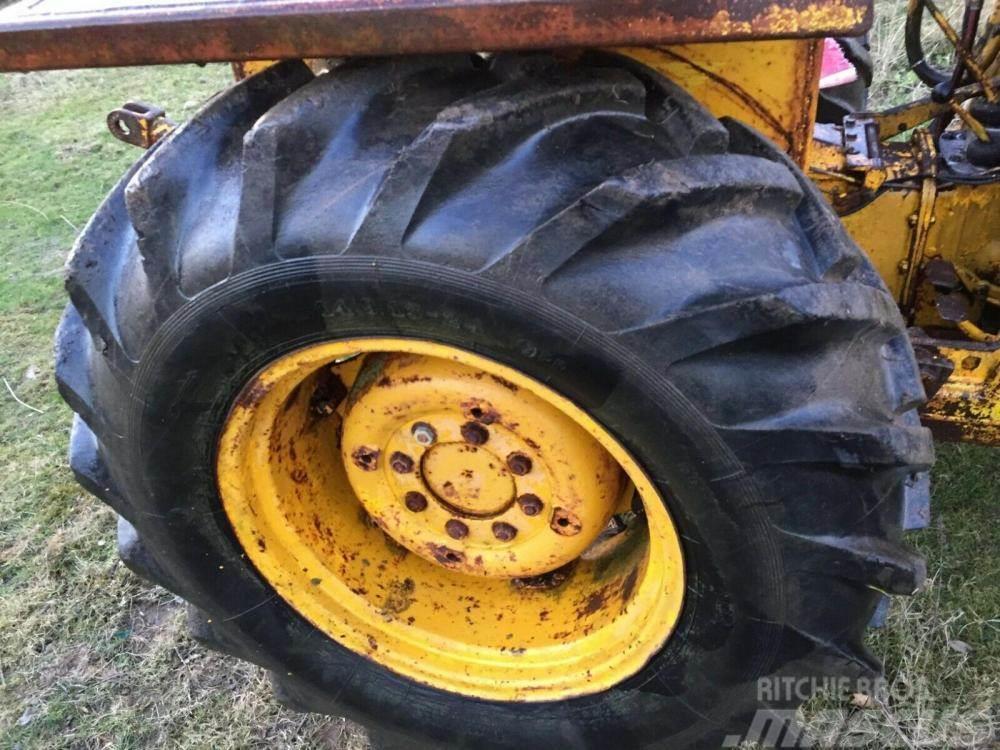 Massey Ferguson 135 Loader tractor £1750 Čelní nakladače a rypadla