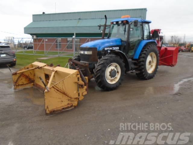 New Holland TM 125 Traktory