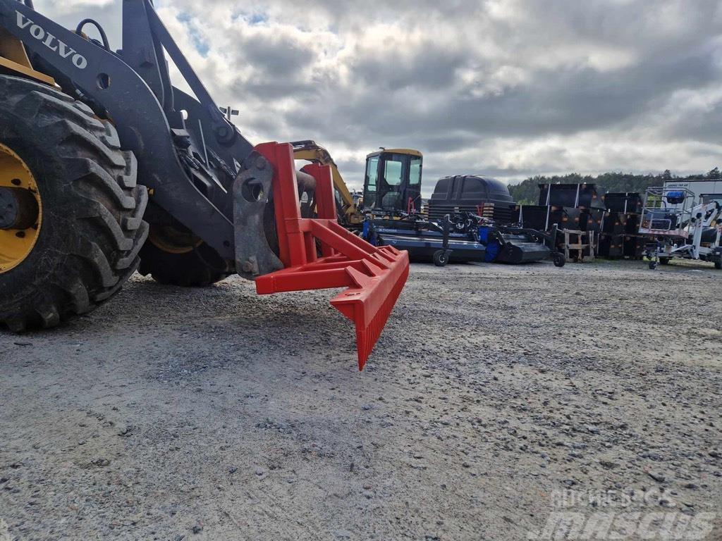  VAARAS-Kratta 3m för traktor hjullastare Kolové nakladače