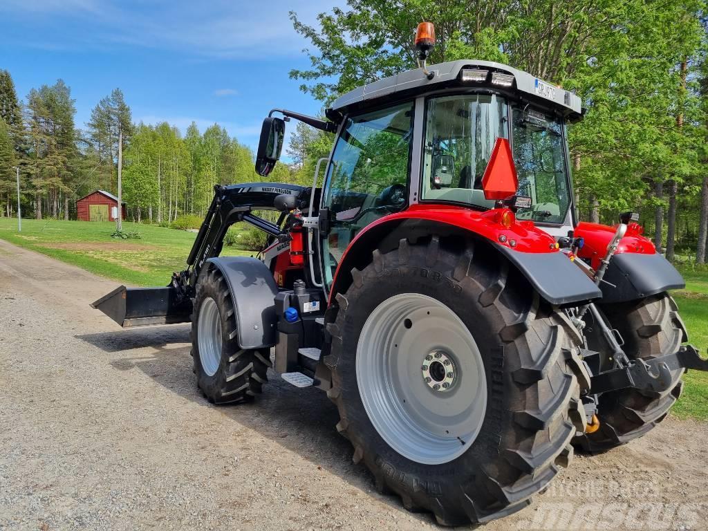 Massey Ferguson 5S.145 Dyna 6 Efficiant Traktory