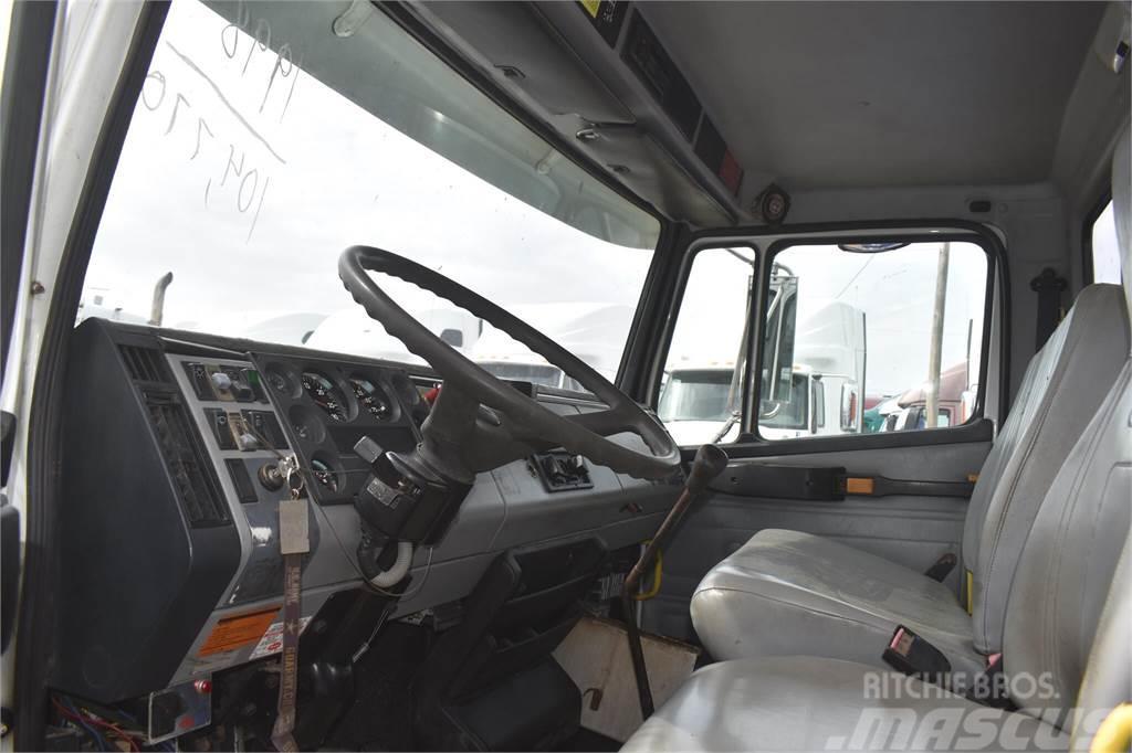 Freightliner FL70 Autojeřáby, hydraulické ruky