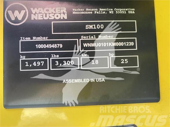 Wacker Neuson SM100 Smykem řízené nakladače