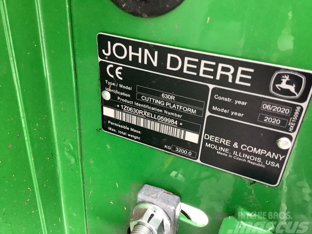 John Deere T 670 Sklízecí mlátičky