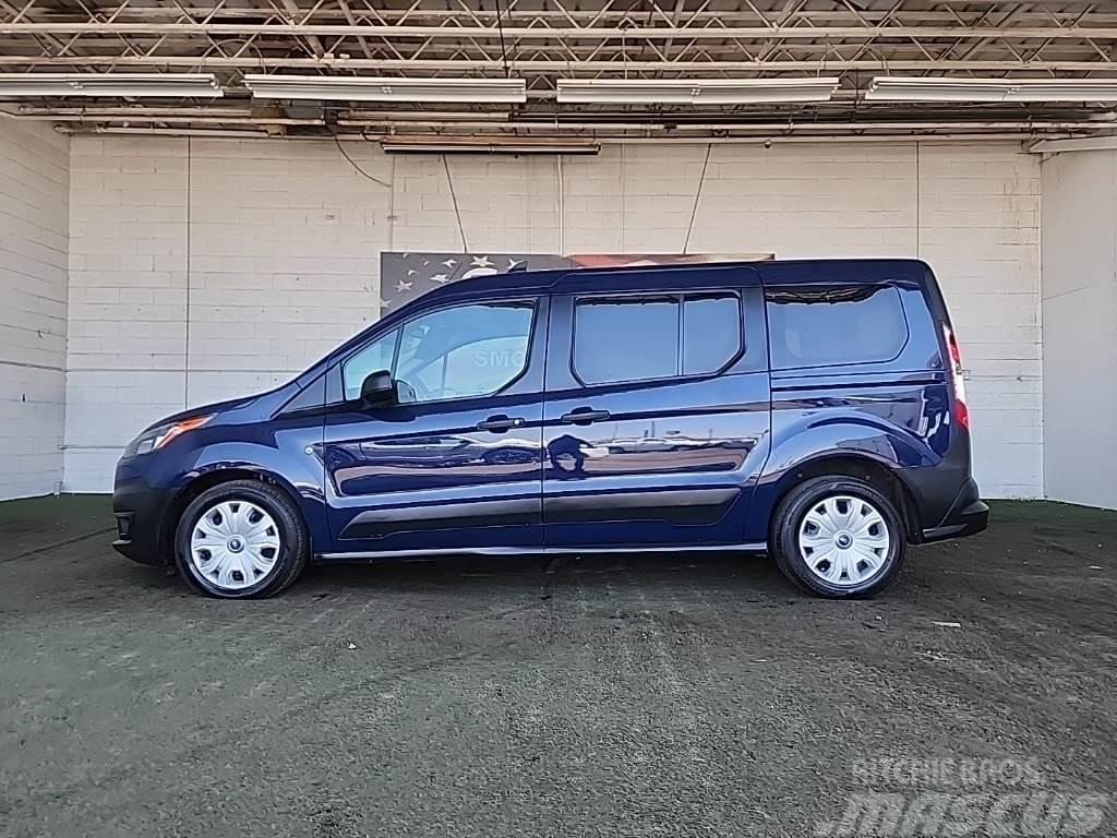 Ford Transit Connect Minibusy