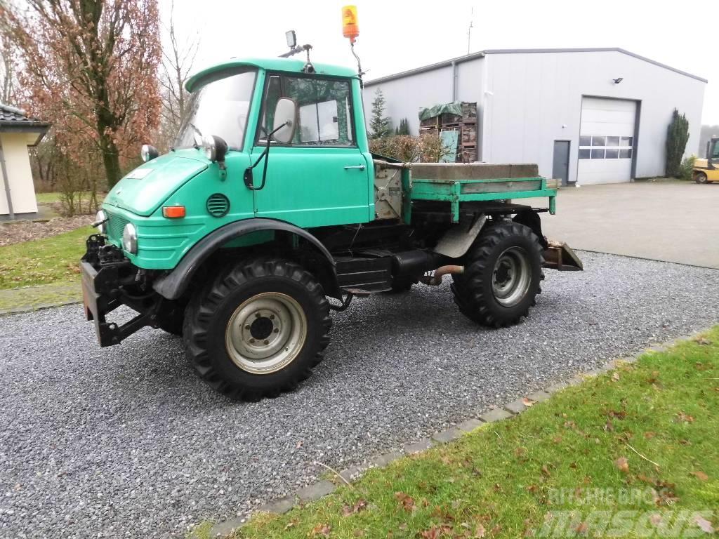 Unimog 406 Traktory