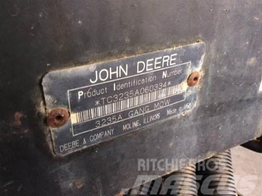 John Deere 3235A GANG MOWER Vedené sekačky