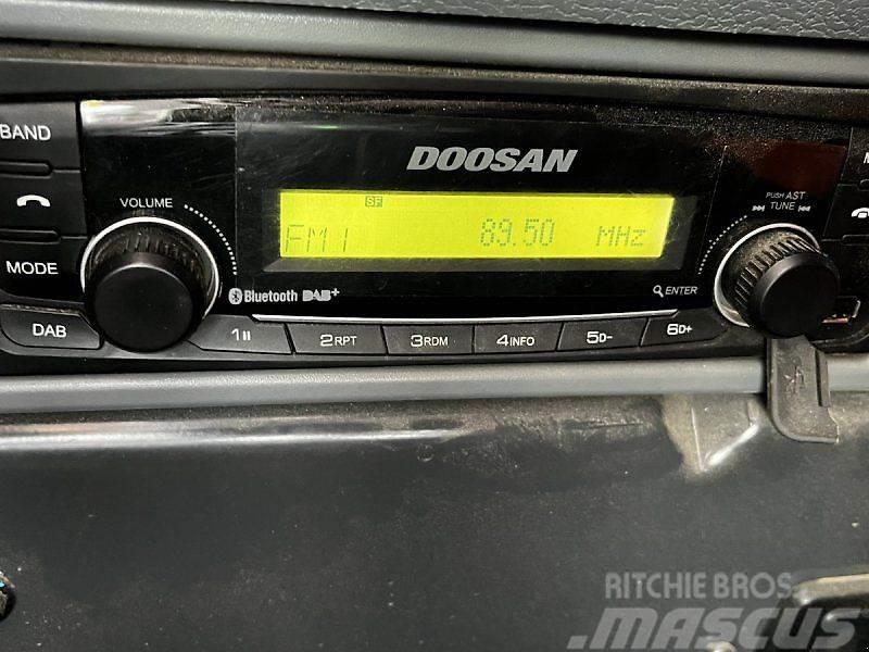 Doosan DX 160W-7 Pásová rýpadla