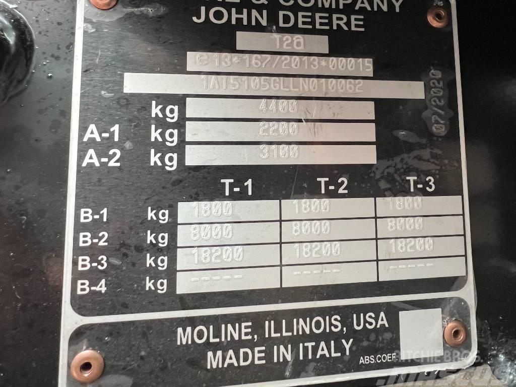 John Deere 5105 GN Traktory
