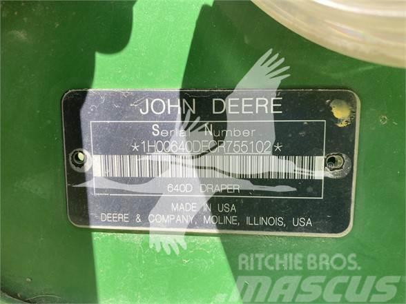 John Deere 640D Kombajnové hlavice